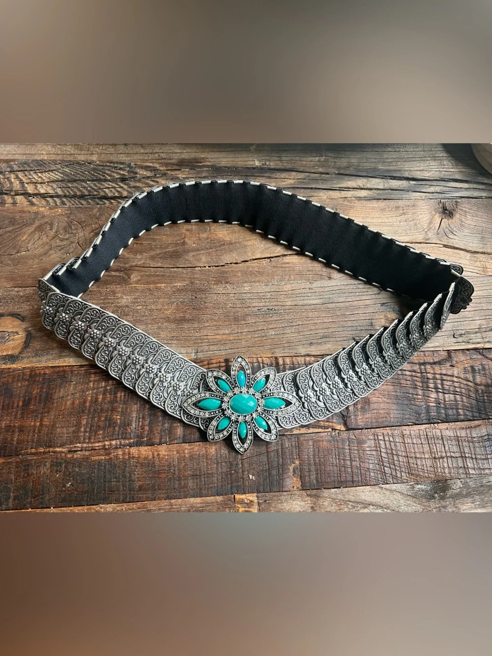 Southwestern-style stretch concho belt